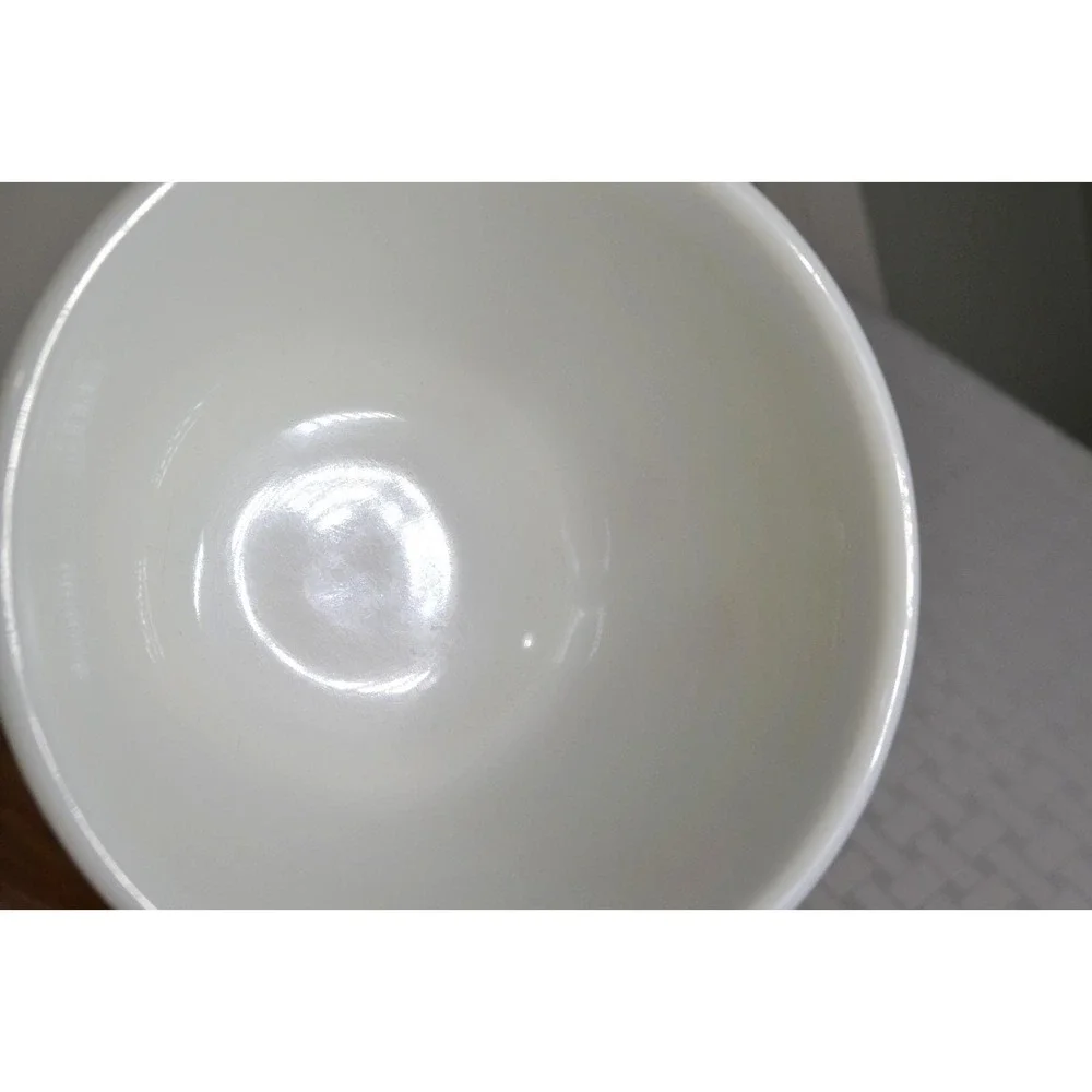 Vintage Pyrex Yellow Stripes Mixing Bowl #401,  1  & 1/2 Pint  GREAT CONDITION